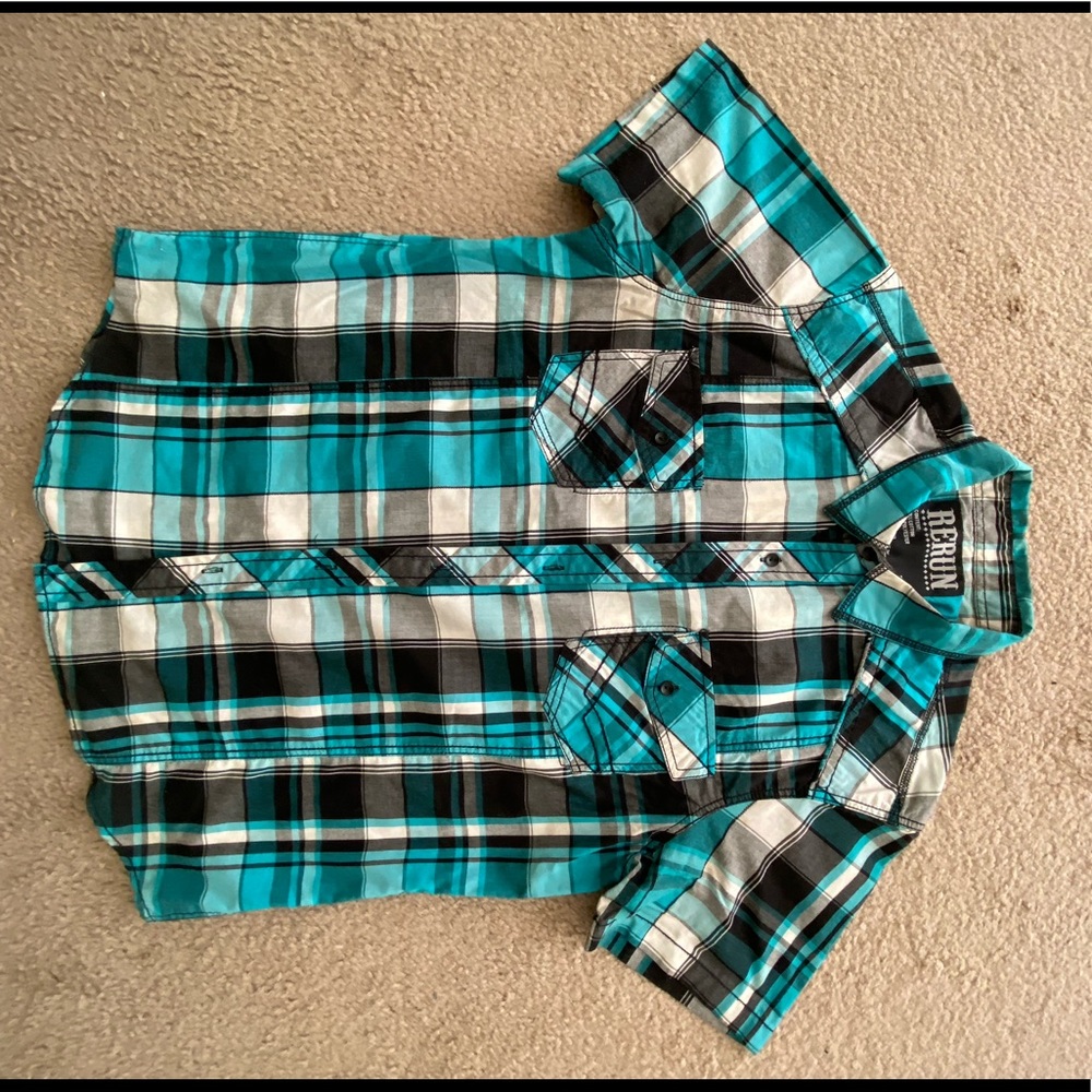 Men’s short sleeve button down
